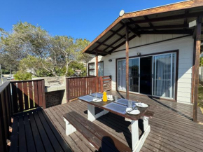 Loddeys Beach House - by Beach Collection